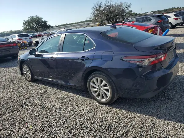 4T1C11AK5NU662765 2022 TOYOTA CAMRY - Image 2