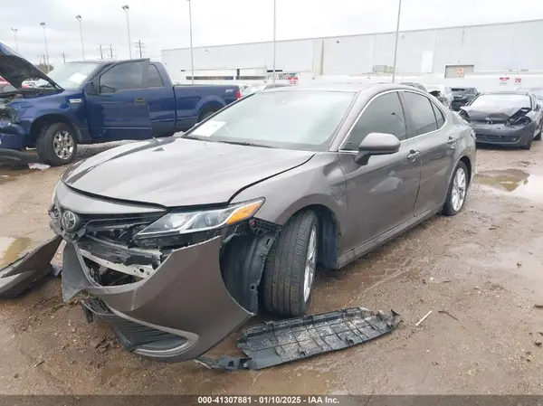 4T1C11AK5NU669313 2022 TOYOTA CAMRY - Image 2