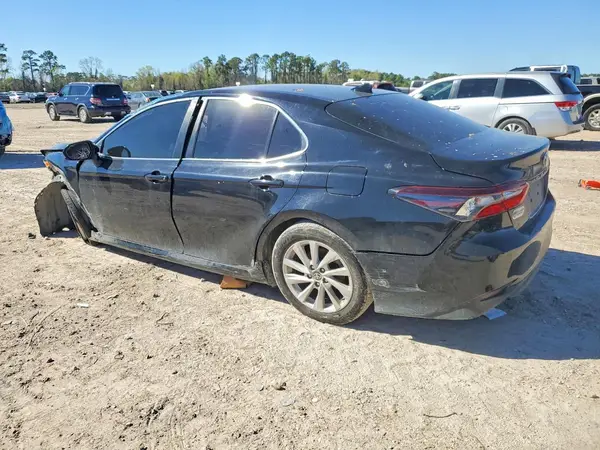 4T1C11AK5NU671546 2022 TOYOTA CAMRY - Image 2