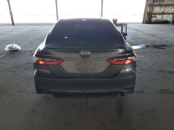 4T1C11AK5NU672177 2022 TOYOTA CAMRY - Image 8