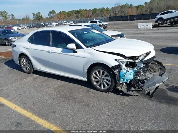 4T1C11AK5NU675192 2022 TOYOTA CAMRY