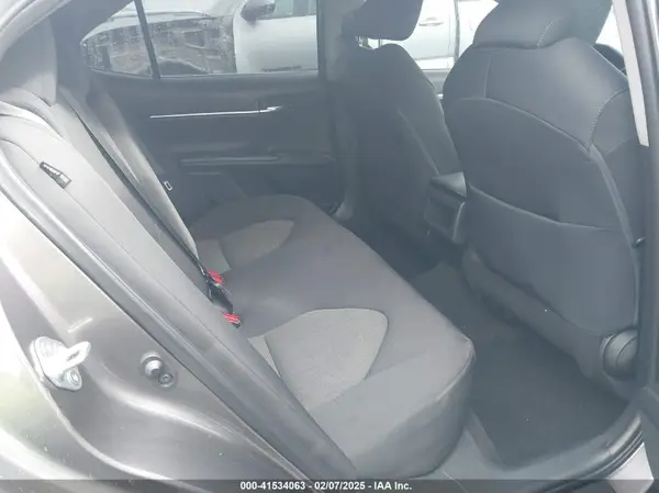 4T1C11AK5NU680554 2022 TOYOTA CAMRY - Image 8