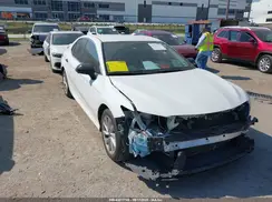 4T1C11AK5NU680666 2022 TOYOTA CAMRY