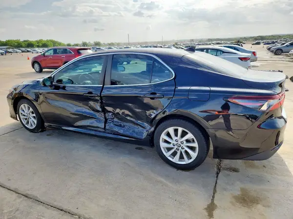 4T1C11AK5NU687505 2022 TOYOTA CAMRY - Image 2