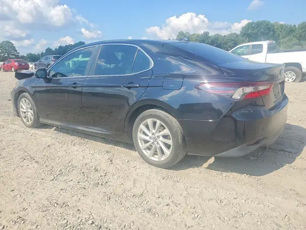 4T1C11AK5NU687777 2022 TOYOTA CAMRY - Image 2