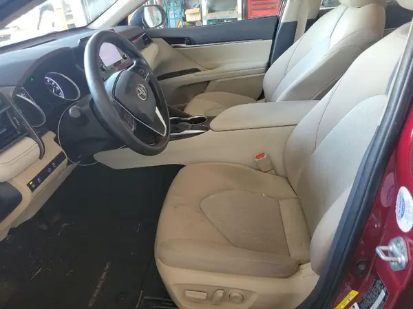 4T1C11AK5NU689058 2022 TOYOTA CAMRY - Image 1