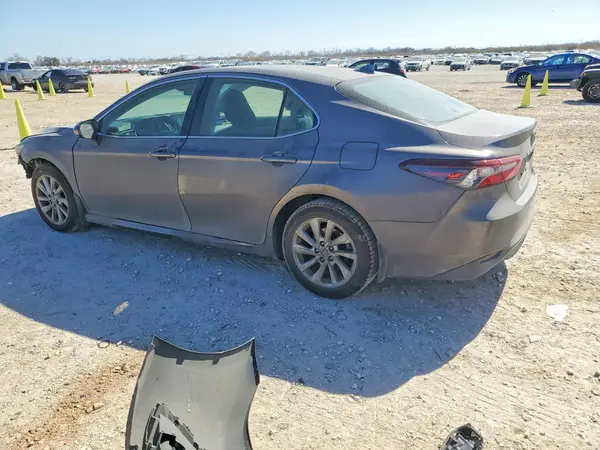 4T1C11AK5NU692641 2022 TOYOTA CAMRY - Image 2