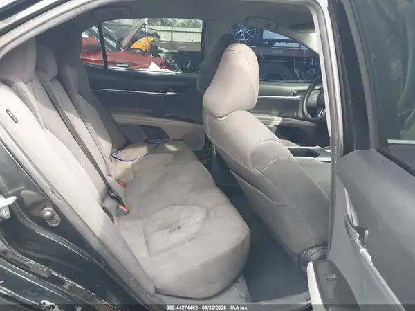 4T1C11AK5NU693658 2022 TOYOTA CAMRY - Image 8