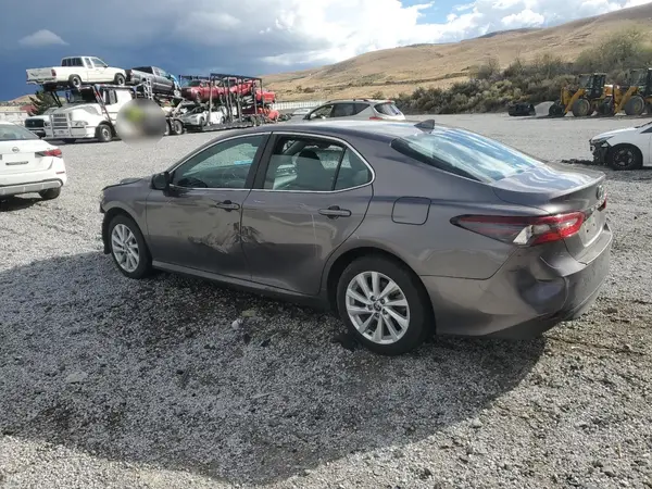 4T1C11AK5NU700236 2022 TOYOTA CAMRY - Image 2