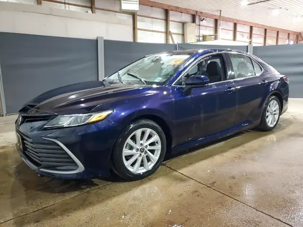 4T1C11AK5NU717974 2022 TOYOTA CAMRY - Image 1