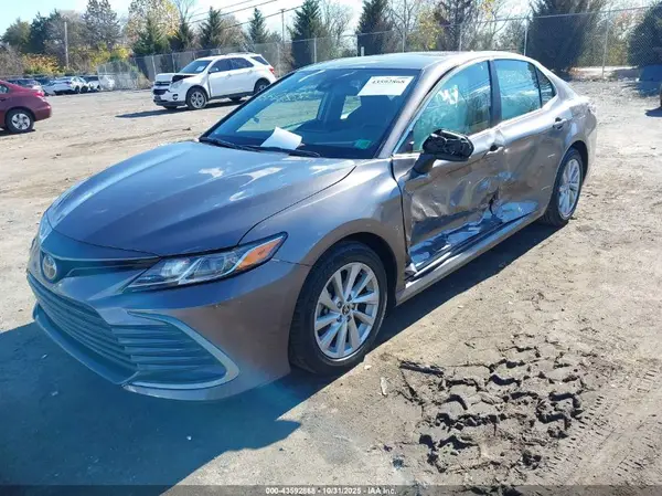 4T1C11AK5PU082001 2023 TOYOTA CAMRY - Image 2