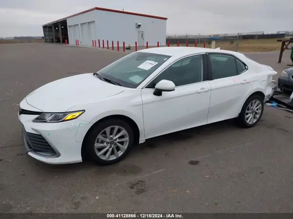 4T1C11AK5PU084735 2023 TOYOTA CAMRY - Image 2
