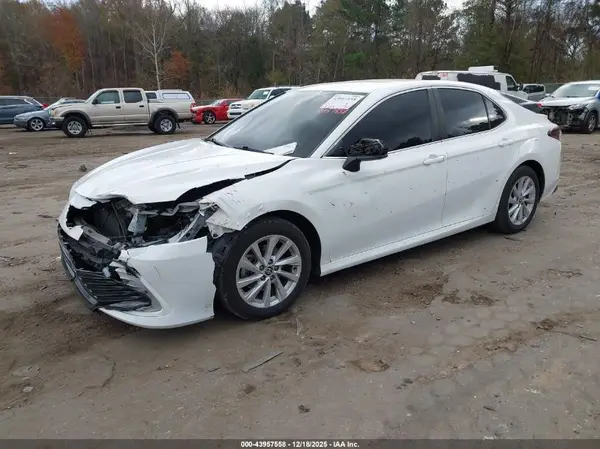 4T1C11AK5PU107043 2023 TOYOTA CAMRY - Image 2
