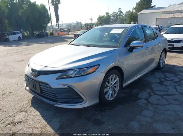 4T1C11AK5PU129804 2023 TOYOTA CAMRY - Image 2