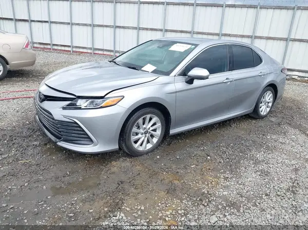 4T1C11AK5PU725818 2023 TOYOTA CAMRY - Image 2