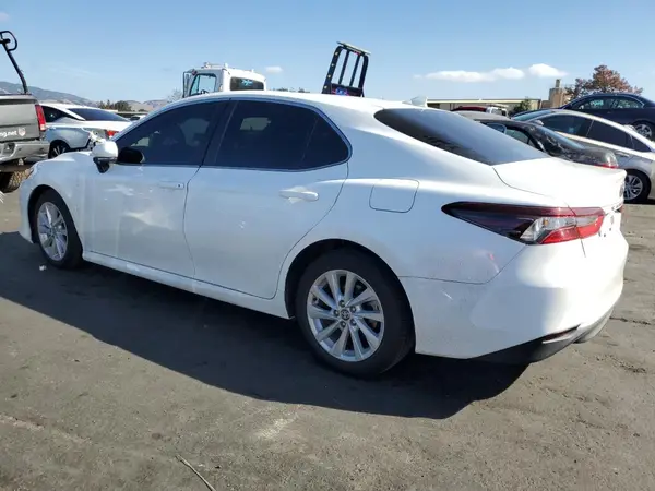 4T1C11AK5PU759421 2023 TOYOTA CAMRY - Image 2