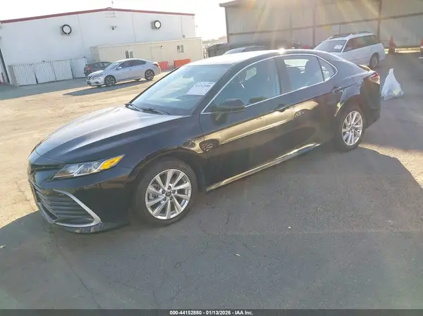 4T1C11AK5PU777644 2023 TOYOTA CAMRY - Image 2