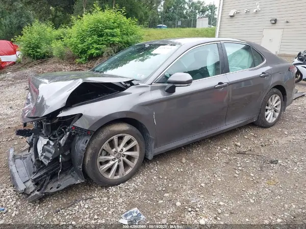 4T1C11AK5PU822128 2023 TOYOTA CAMRY - Image 2