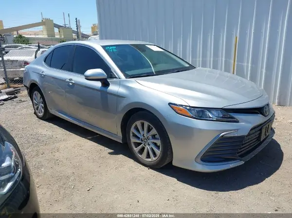 4T1C11AK5RU250724 2024 TOYOTA CAMRY - Image 1