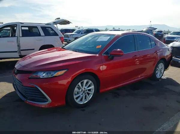 4T1C11AK5RU256698 2024 TOYOTA CAMRY - Image 2