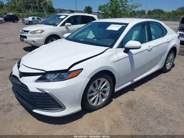 4T1C11AK5RU844424 2024 TOYOTA CAMRY - Image 2
