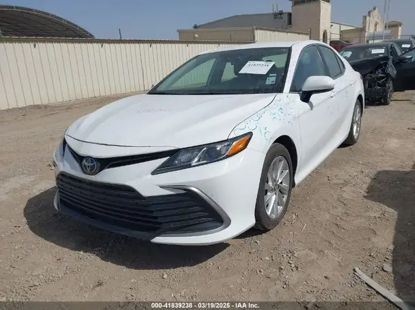 4T1C11AK5RU864818 2024 TOYOTA CAMRY - Image 2