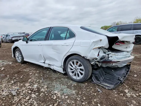 4T1C11AK5RU867752 2024 TOYOTA CAMRY - Image 2