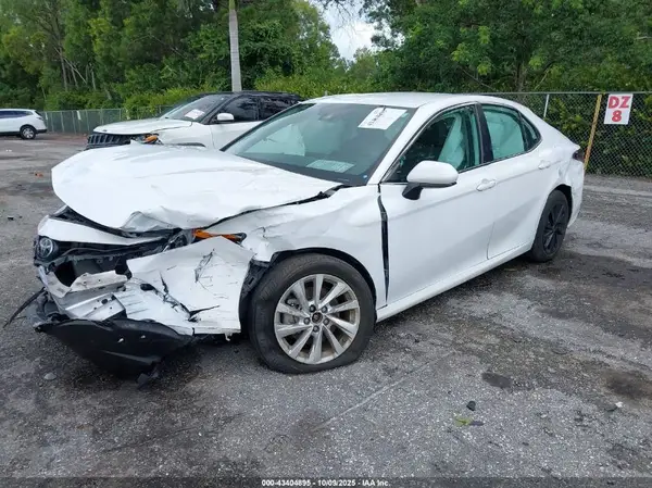 4T1C11AK5RU880808 2024 TOYOTA CAMRY - Image 2