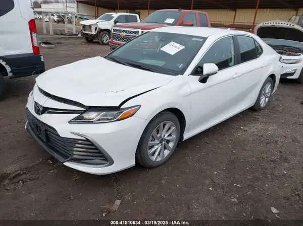 4T1C11AK5RU899617 2024 TOYOTA CAMRY - Image 2