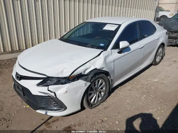 4T1C11AK5RU903309 2024 TOYOTA CAMRY - Image 2