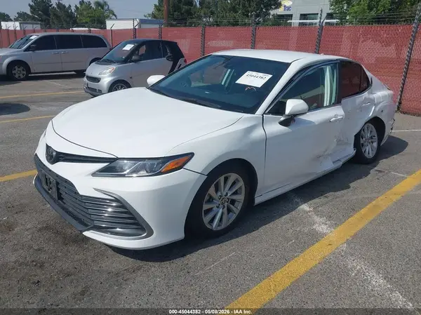 4T1C11AK5RU905111 2024 TOYOTA CAMRY - Image 2