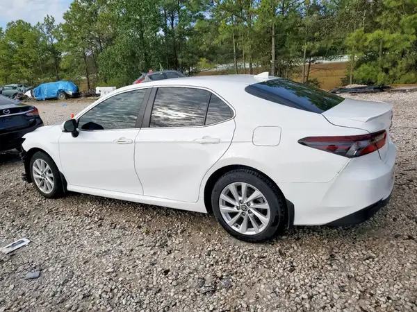 4T1C11AK5RU909398 2024 TOYOTA CAMRY - Image 2