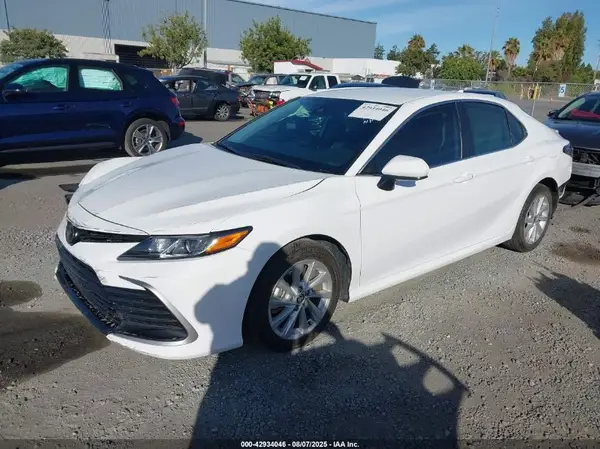 4T1C11AK5RU917386 2024 TOYOTA CAMRY - Image 2