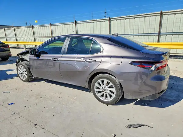 4T1C11AK5RU917646 2024 TOYOTA CAMRY - Image 2