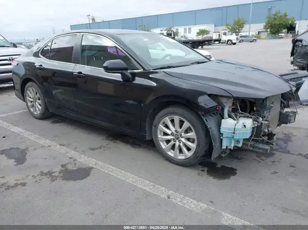 4T1C11AK6LU330167 2020 TOYOTA CAMRY - Image 1