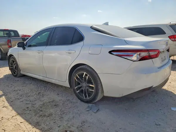 4T1C11AK6LU332212 2020 TOYOTA CAMRY - Image 2