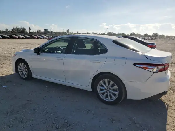 4T1C11AK6LU335983 2020 TOYOTA CAMRY - Image 2
