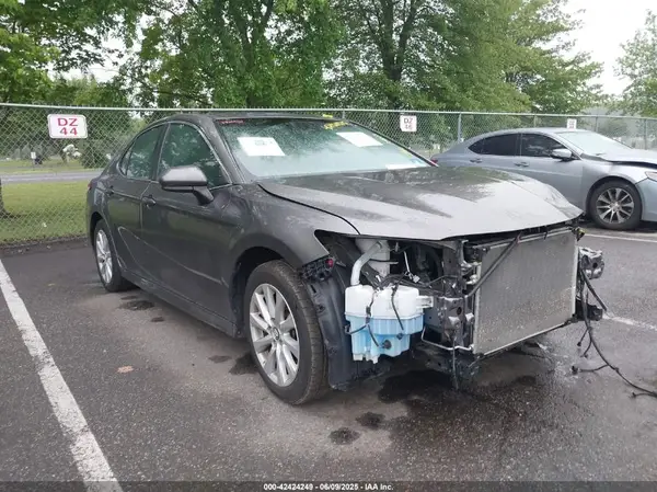 4T1C11AK6LU341704 2020 TOYOTA CAMRY - Image 1