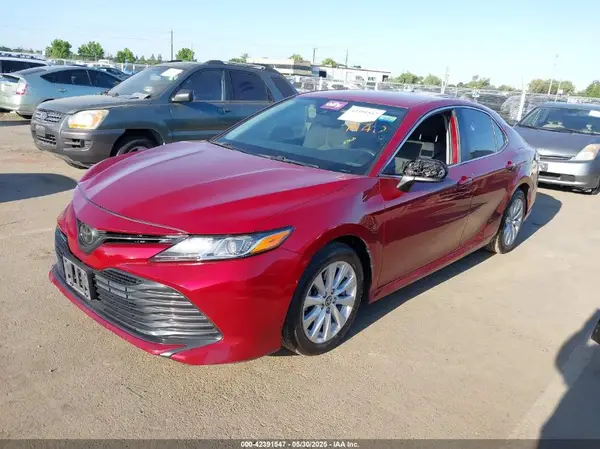4T1C11AK6LU345395 2020 TOYOTA CAMRY - Image 2