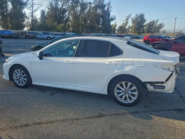 4T1C11AK6LU365775 2020 TOYOTA CAMRY - Image 2