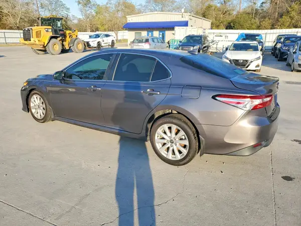 4T1C11AK6LU376890 2020 TOYOTA CAMRY - Image 2