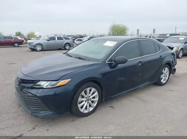 4T1C11AK6LU387811 2020 TOYOTA CAMRY - Image 2