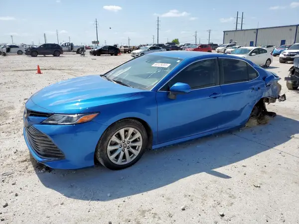 4T1C11AK6LU390899 2020 TOYOTA CAMRY - Image 1