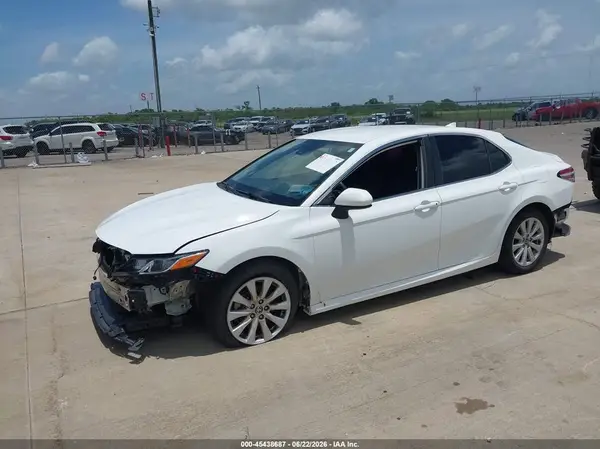 4T1C11AK6LU395942 2020 TOYOTA CAMRY - Image 2