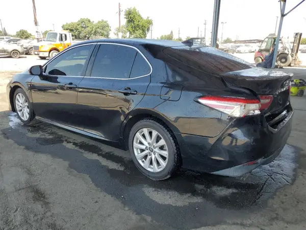 4T1C11AK6LU398789 2020 TOYOTA CAMRY - Image 2