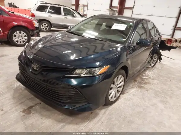 4T1C11AK6LU867623 2020 TOYOTA CAMRY - Image 2
