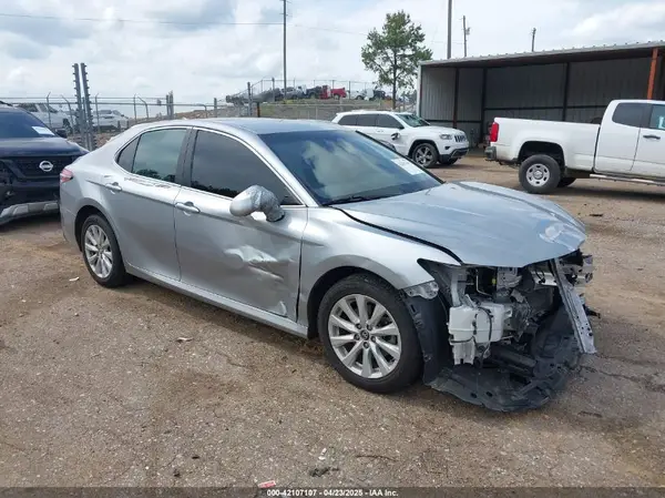 4T1C11AK6LU869453 2020 TOYOTA CAMRY - Image 1