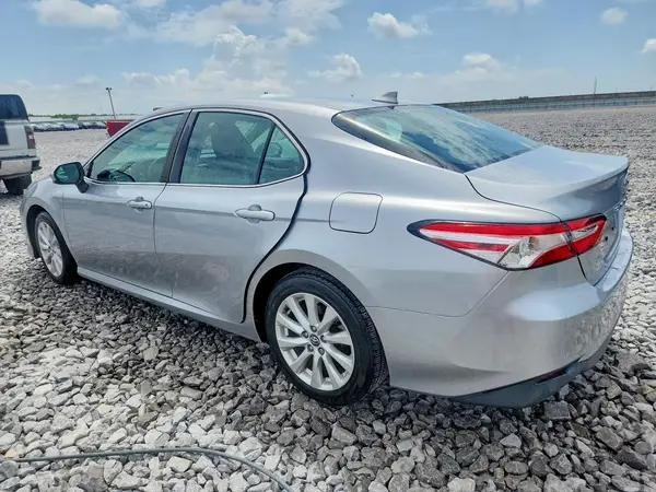 4T1C11AK6LU872255 2020 TOYOTA CAMRY - Image 2