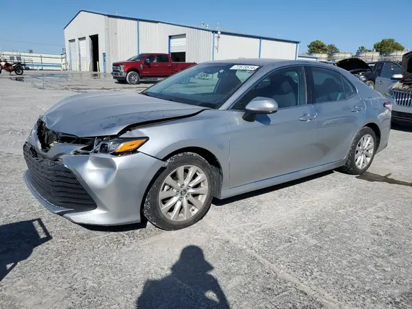 4T1C11AK6LU872319 2020 TOYOTA CAMRY - Image 1