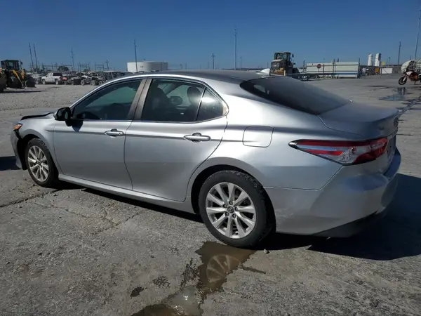 4T1C11AK6LU872319 2020 TOYOTA CAMRY - Image 2